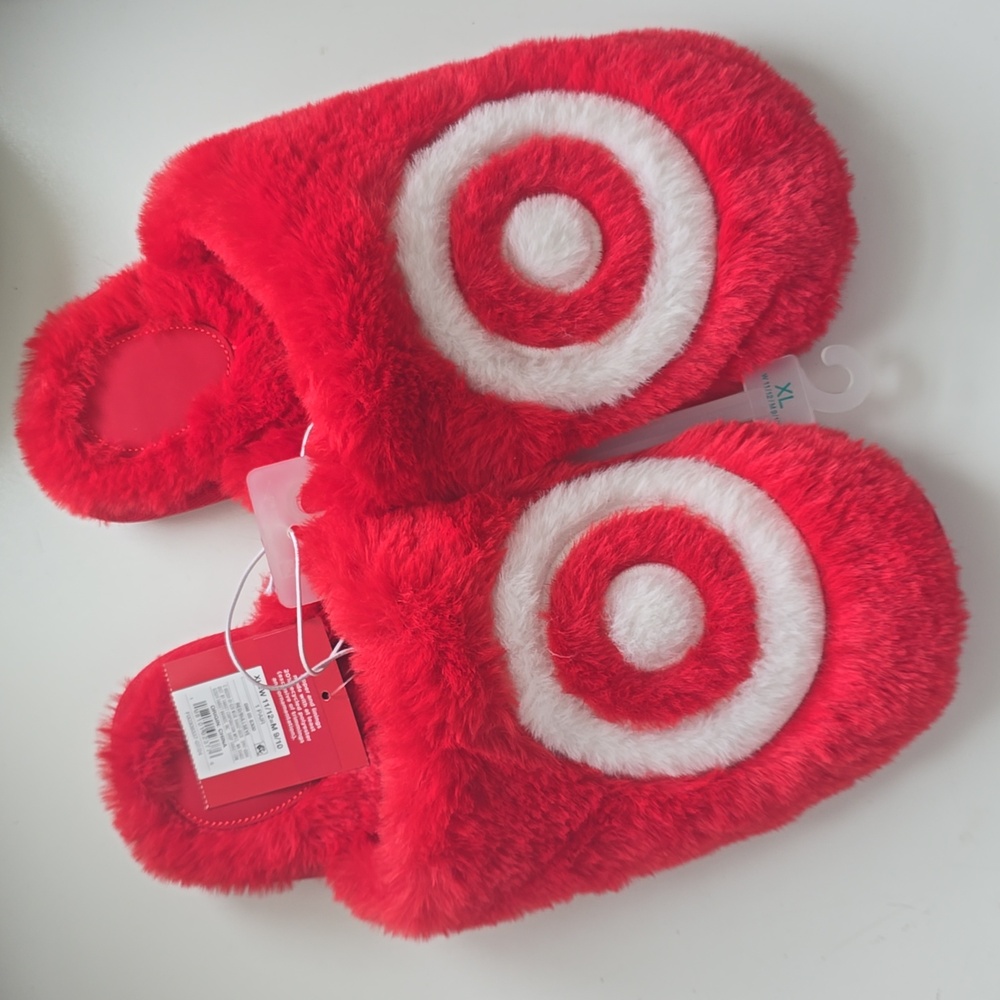 NWT Targer Slippers